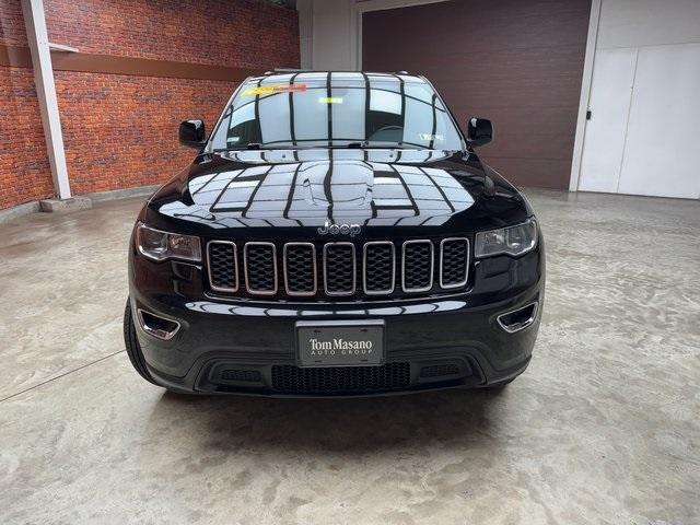 Photo of 2022 Black Jeep Grand Cherokee WK