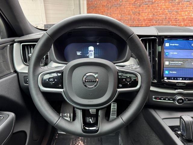 Photo of 2022 Gray Volvo XC60