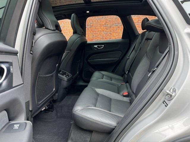 Photo of 2022 Gray Volvo XC60