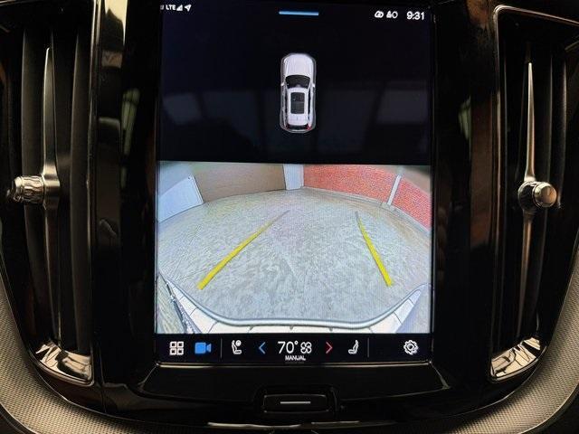 Photo of 2022 Gray Volvo XC60