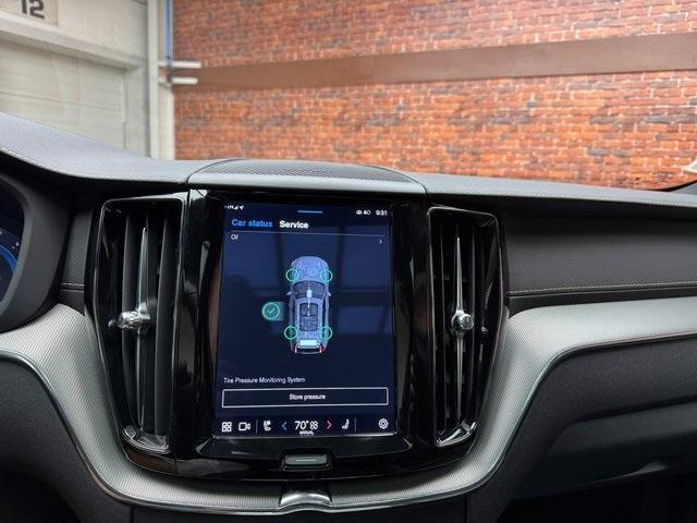 Photo of 2022 Gray Volvo XC60