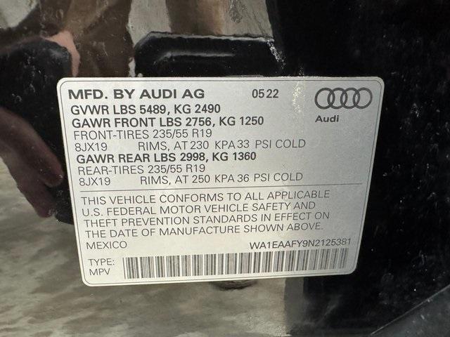 Photo of 2022 Mythos Black Metallic Audi Q5