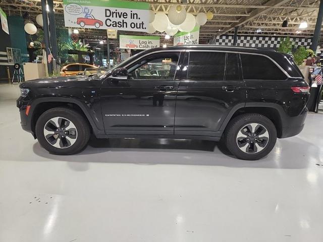 Photo of 2024 Black Jeep Grand Cherokee 4xe
