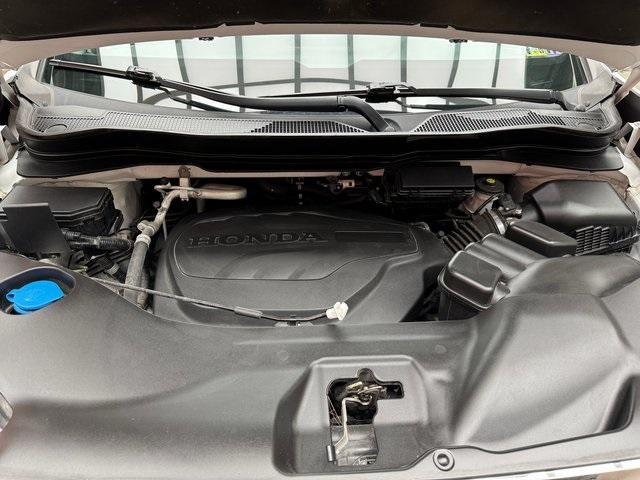 Photo of 2023 Gray Honda Ridgeline