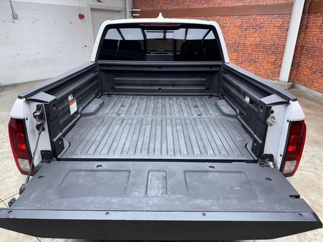 Photo of 2023 Gray Honda Ridgeline