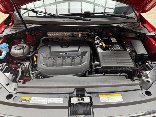 Photo of 2022 Kings Red Volkswagen Tiguan