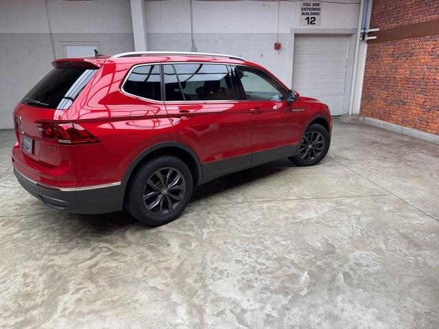Photo of 2022 Kings Red Volkswagen Tiguan