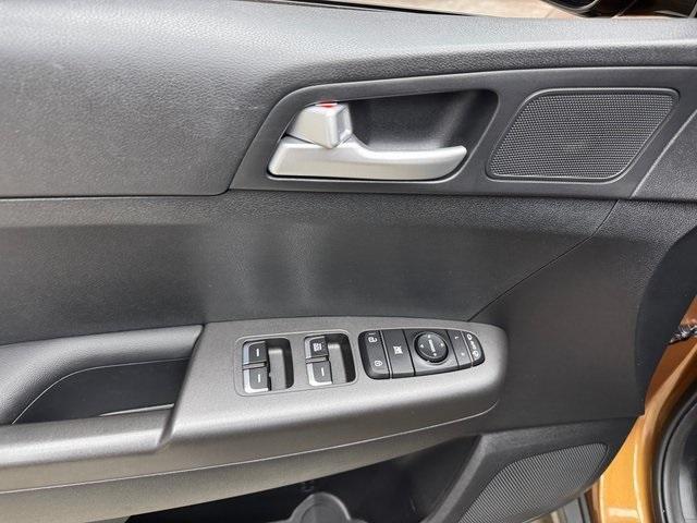 Photo of 2020 Burnished Copper Kia Sportage