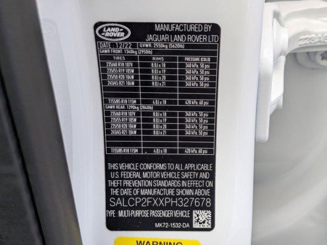 Photo of 2023 Fuji White Land Rover Discovery Sport