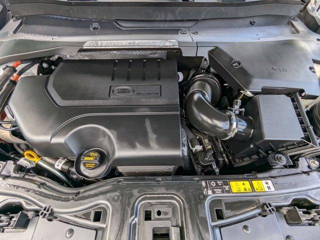 Photo of 2023 Fuji White Land Rover Discovery Sport