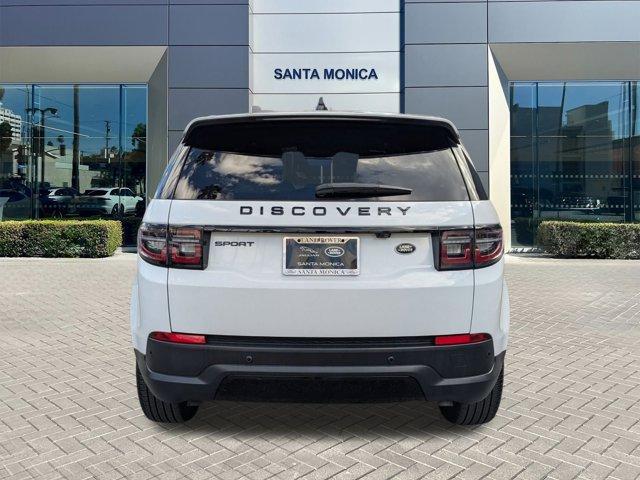 Photo of 2023 Fuji White Land Rover Discovery Sport