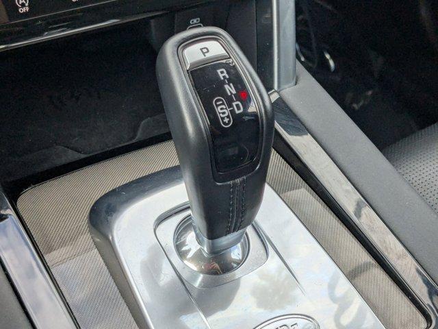 Photo of 2023 Byron Blue Land Rover Discovery Sport