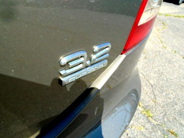 Photo of 2006 Gold Audi A6