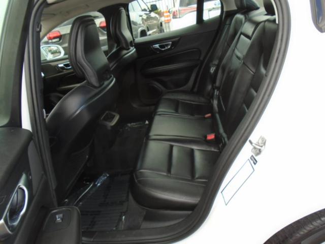 Photo of 2021 White Volvo S60