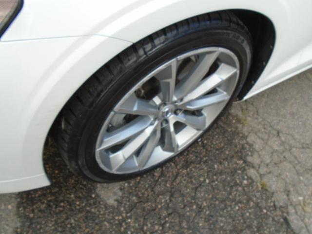Photo of 2021 White Volvo S60