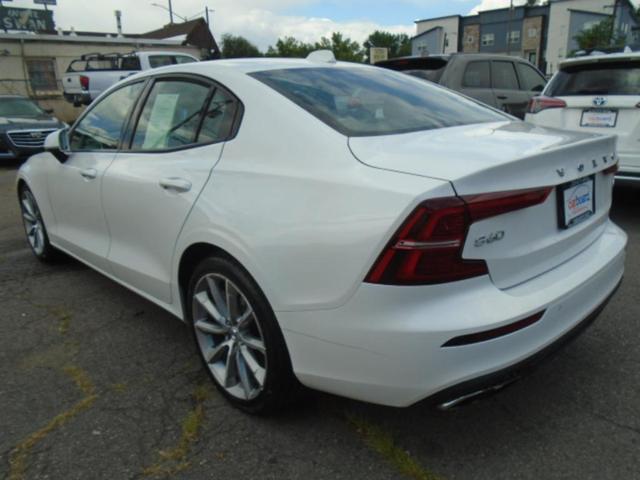 Photo of 2021 White Volvo S60