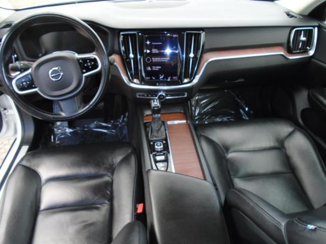 Photo of 2021 White Volvo S60
