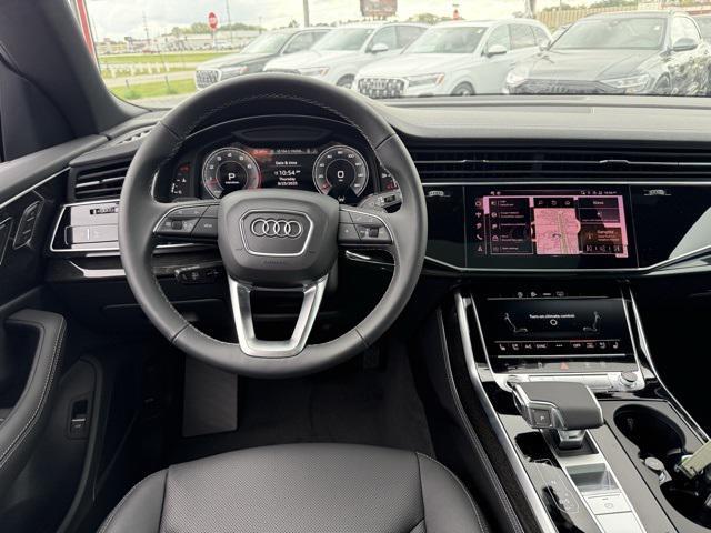 Photo of 2025 Glacier White Metallic Audi Q8