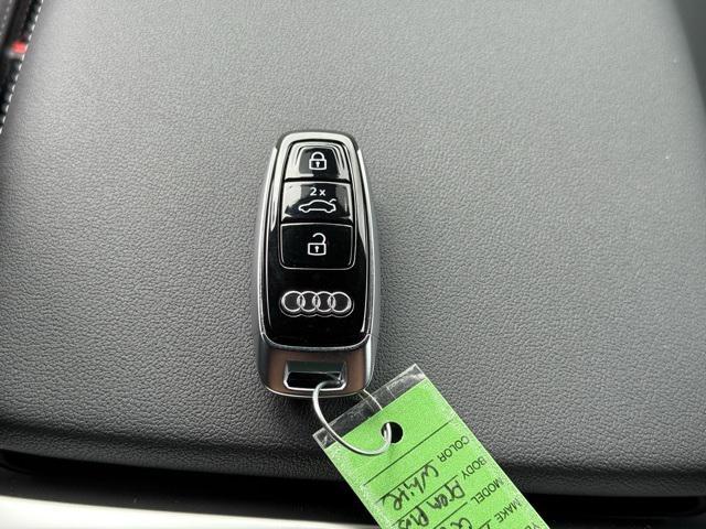 Photo of 2025 Glacier White Metallic Audi Q8