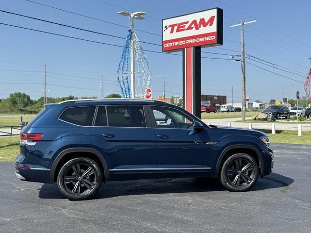 Photo of 2022 Tourmaline Blue Metallic Volkswagen Atlas