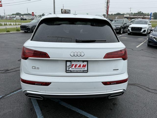 Photo of 2025 Glacier White Audi Q5