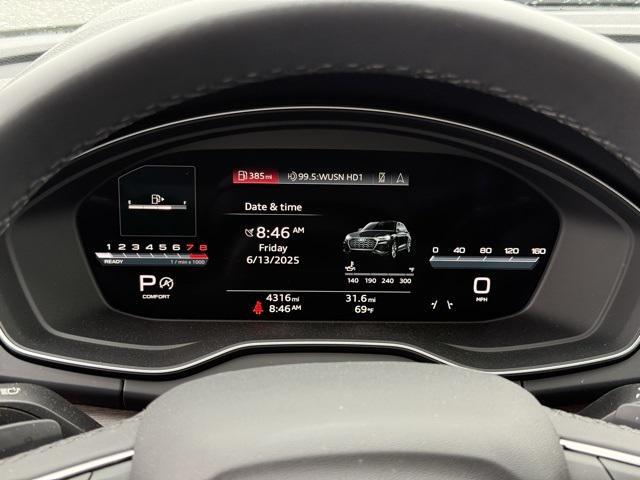 Photo of 2025 Glacier White Audi Q5