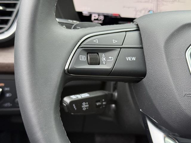 Photo of 2025 Glacier White Audi Q5