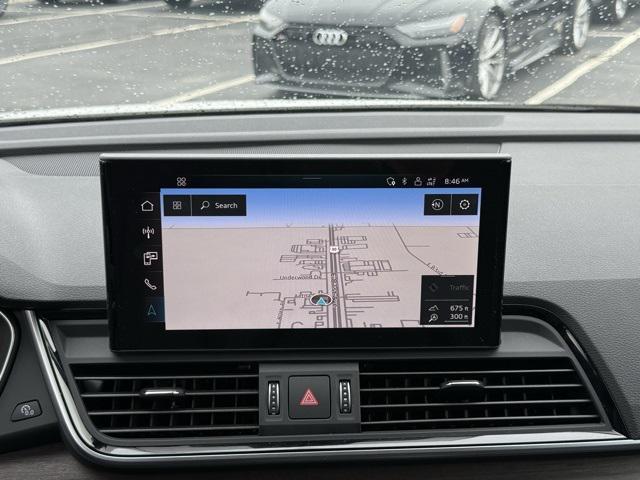 Photo of 2025 Glacier White Audi Q5