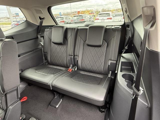 Photo of 2025 Red Metallic Volkswagen Atlas