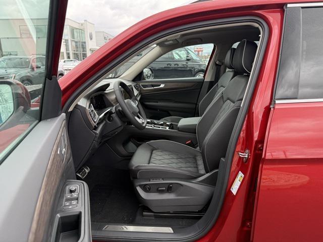 Photo of 2025 Red Metallic Volkswagen Atlas