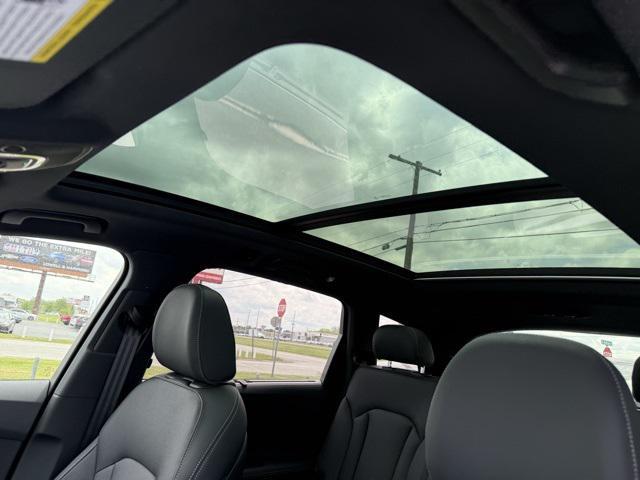 Photo of 2025 Mythos Black Metallic Audi Q7