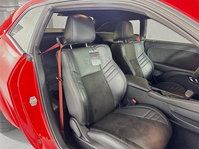 Photo of 2018 Torred Clearcoat Dodge Challenger