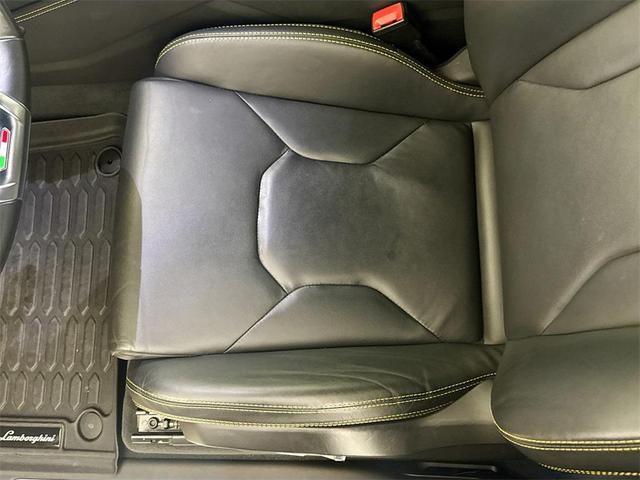 Photo of 2022 Giallo Auge Metallic Lamborghini Urus