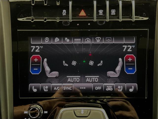 Photo of 2023 Black Lamborghini Urus
