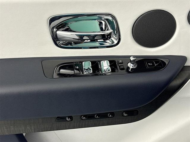 Photo of 2020 Blue Rolls-Royce Cullinan