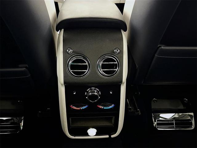 Photo of 2020 Blue Rolls-Royce Cullinan