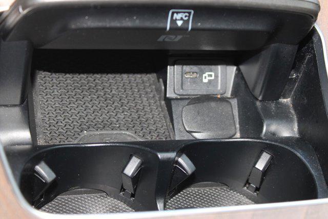 Photo of 2022 White Mercedes-Benz E-Class