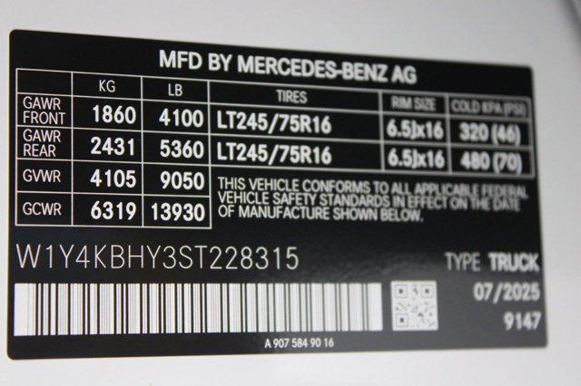 Photo of 2025 Arctic White Mercedes-Benz Sprinter 2500