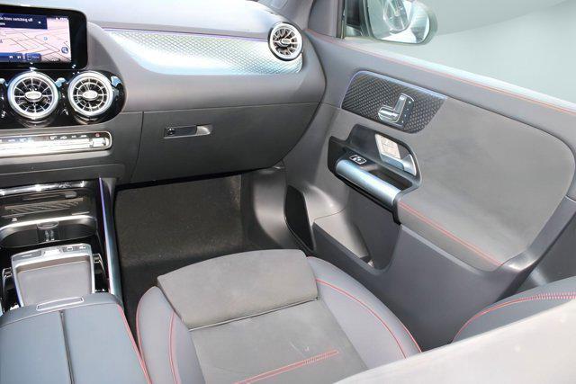 Photo of 2025 Polar White Mercedes-Benz GLA 250