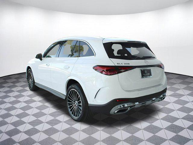 Photo of 2025 Polar White Mercedes-Benz GLC 300