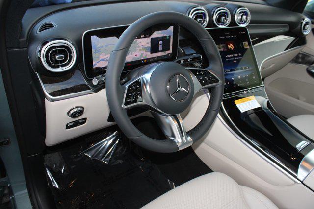 Photo of 2026 Verde Silver Metallic Mercedes-Benz GLC 300