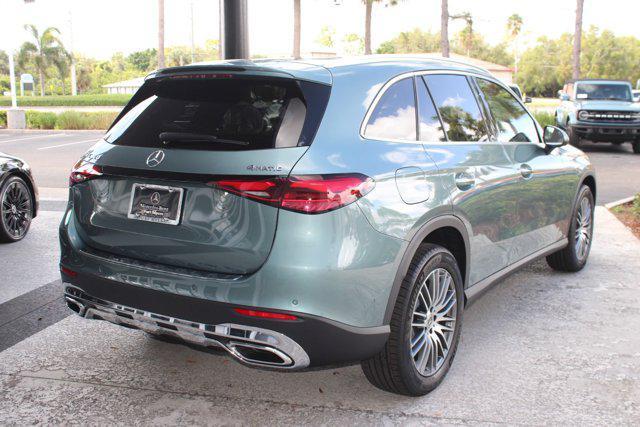 Photo of 2026 Verde Silver Metallic Mercedes-Benz GLC 300