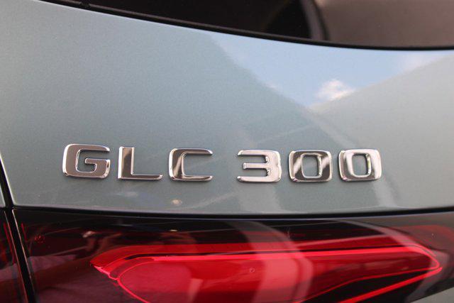 Photo of 2026 Verde Silver Metallic Mercedes-Benz GLC 300