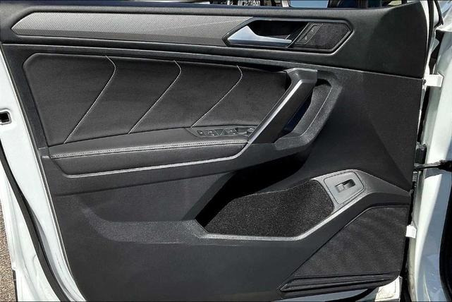 Photo of 2024 Pure White Volkswagen Tiguan
