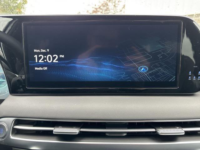 Photo of 2025 Hyper White Hyundai PALISADE