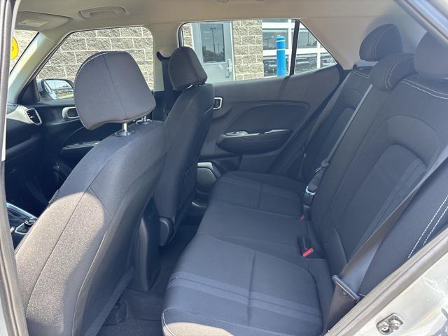 Photo of 2021 Stellar Silver Hyundai VENUE