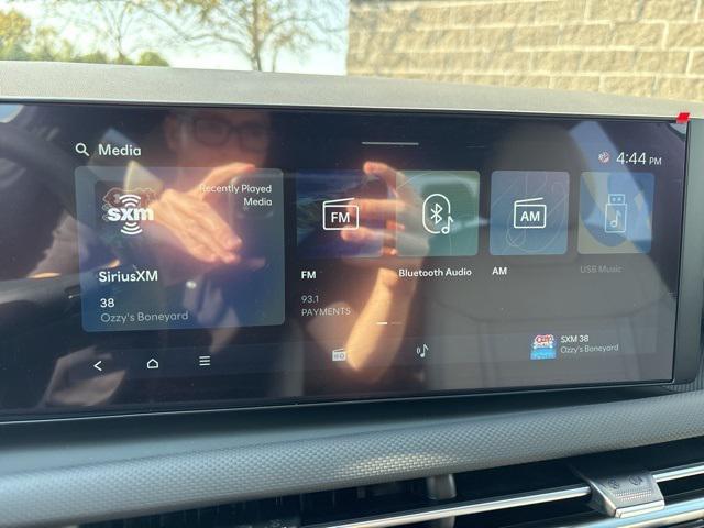 Photo of 2026 Atlas White Hyundai SANTA CRUZ