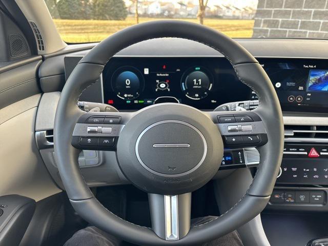 Photo of 2025 Shimmering Silver Hyundai TUCSON Hybrid