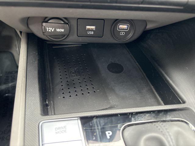 Photo of 2023 Onyx Black Hyundai ELANTRA