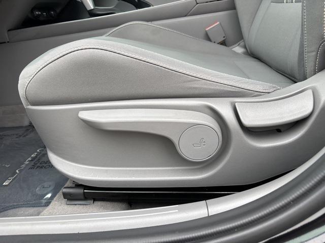 Photo of 2023 Onyx Black Hyundai ELANTRA